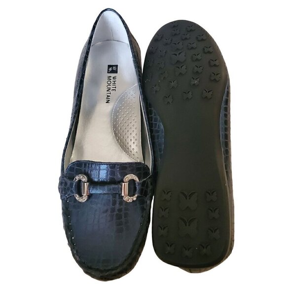 White Mountain Navy Blue Loafers, Woman's Navy Loafers - Picture 3 of 4